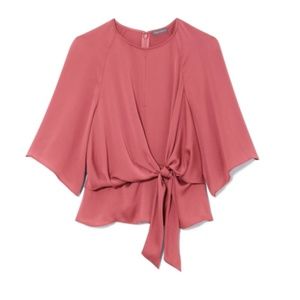 Vince Camuto Satin Top in Berry - Size M